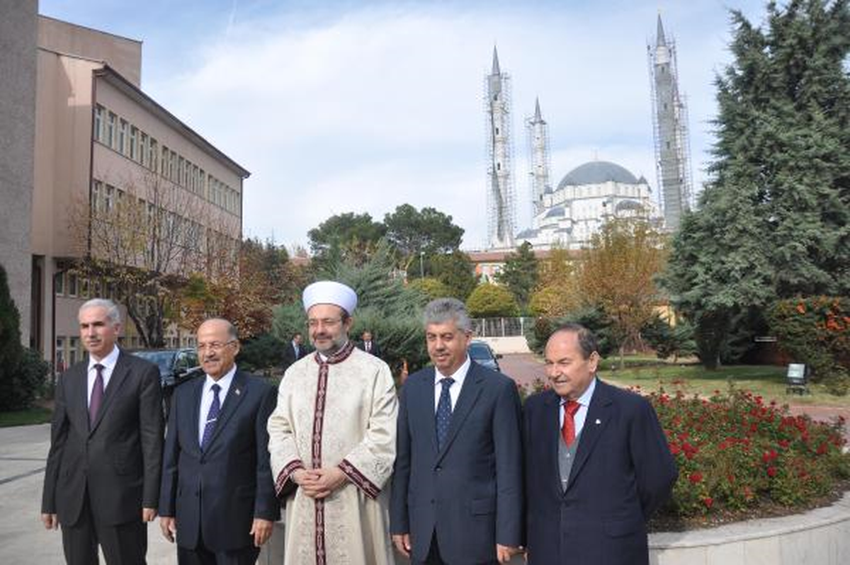 Diyanet İşleri Başkanı Görmez: Üniversitelerde Cami Alanı Planlanmaması Büyük Eksiklik