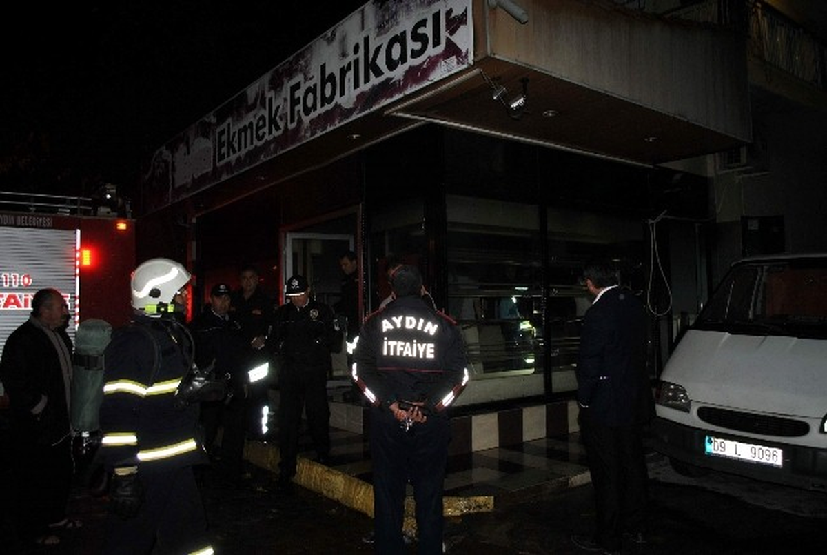 Aydın\'da Ekmek Fırınında Çıkan Yangın Korkuttu