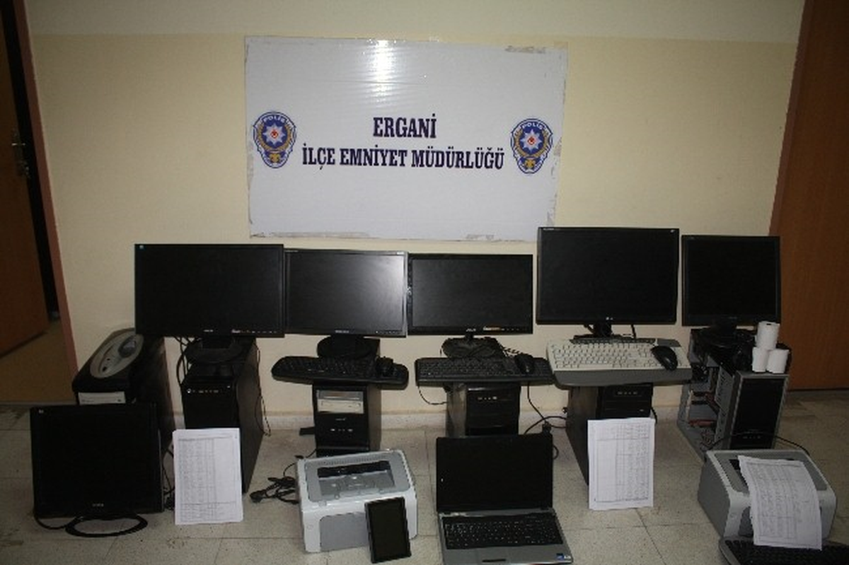 Ergani\'de Kaçak Bahis Operasyonu