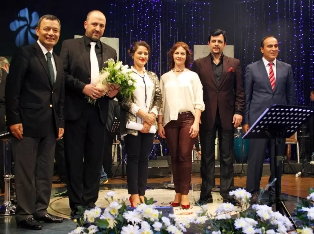 Gediz\'de Kulakların Pası Silindi