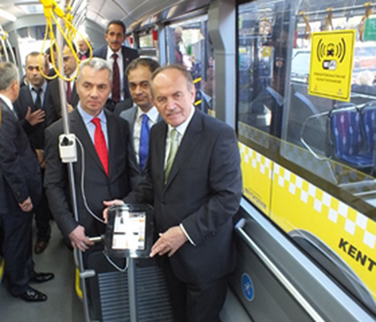 İett\'de Akıllı Otobüs Devri Başladı!