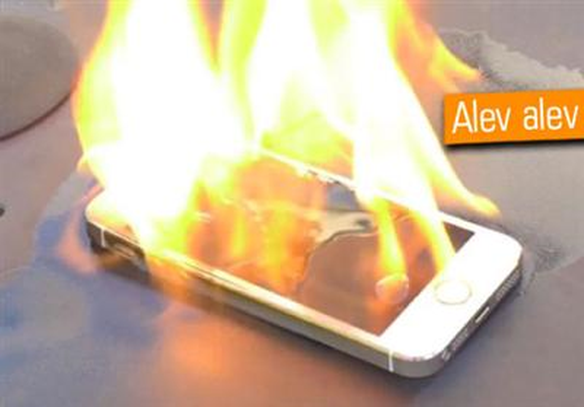 İphone 5s\'i Cayır Cayır Yaktılar