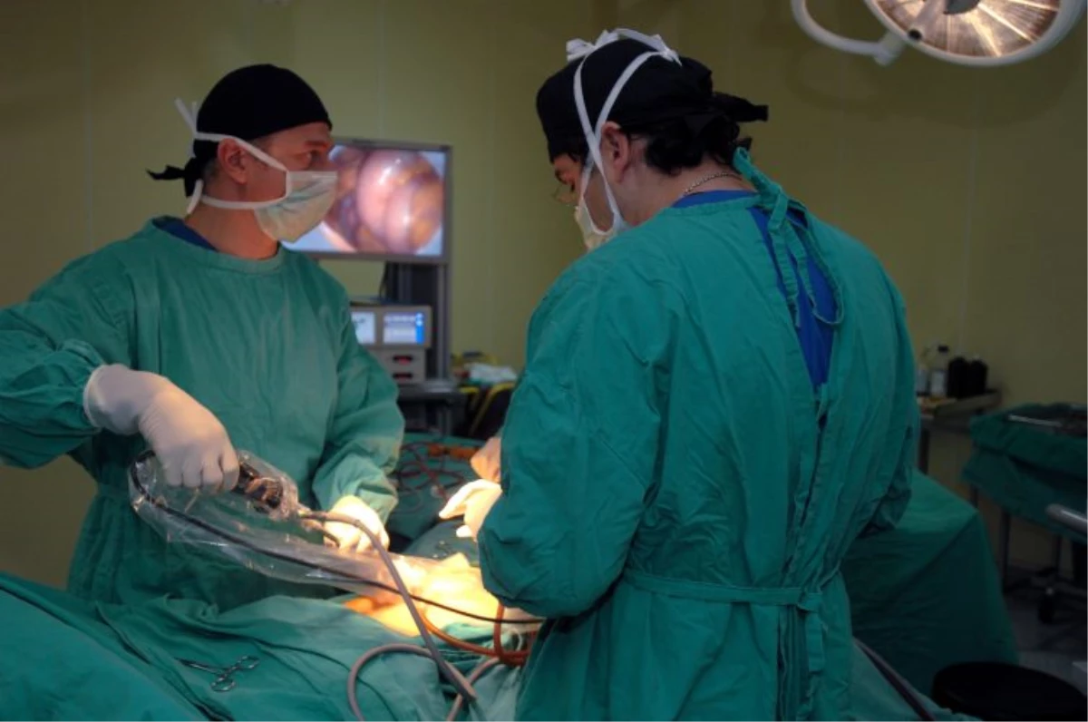 İzmir\'deki Ameliyatı ABD Canlı Olarak İzledi