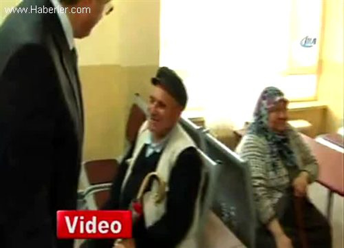 Bursa Valisi Karaloğlu, Huzurevinde Zor Anlar Yaşadı