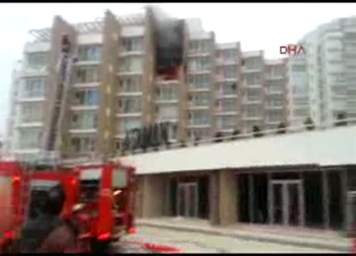 Lüks Sitede Yangın