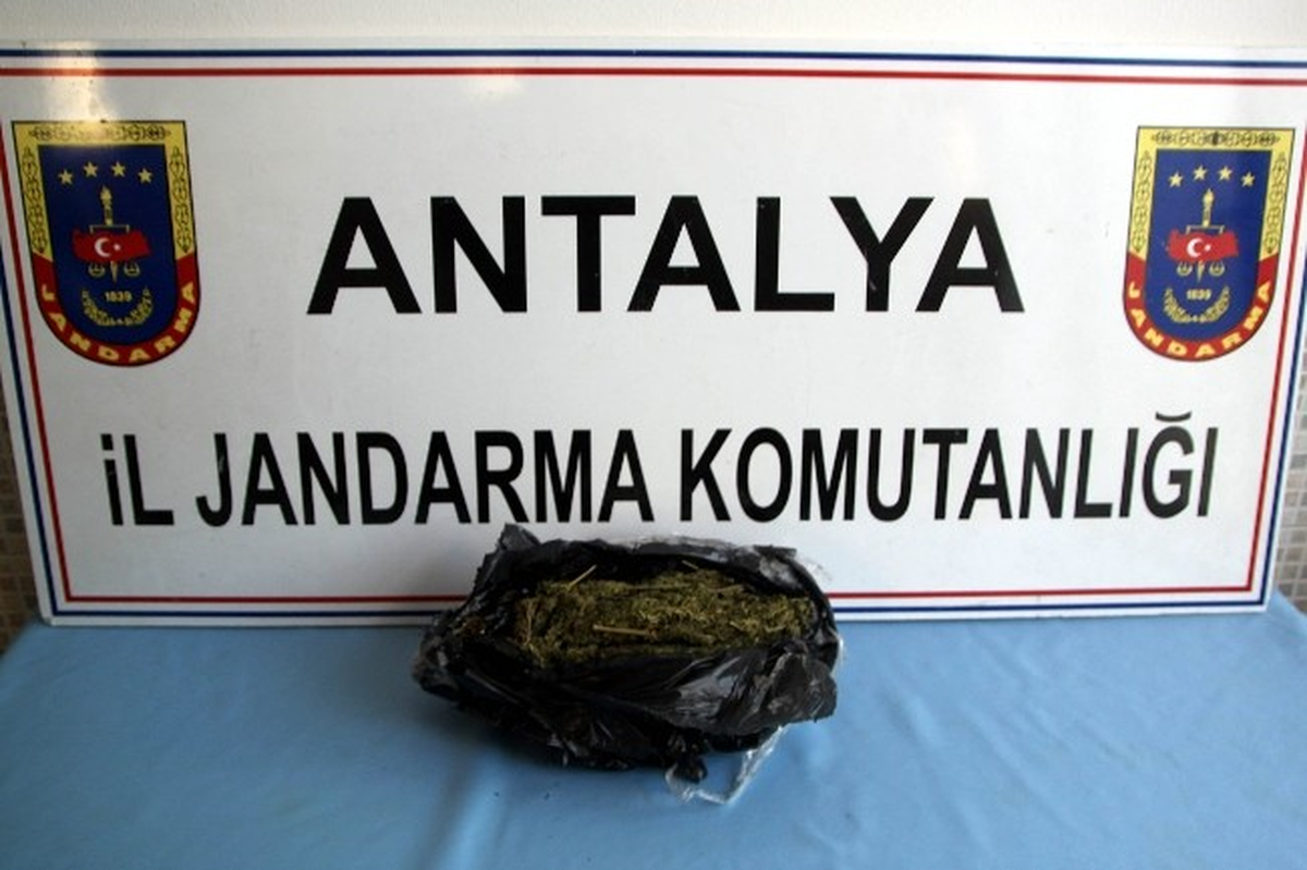 Manavgat\'ta Uyuşturucu Madde Operasyonu