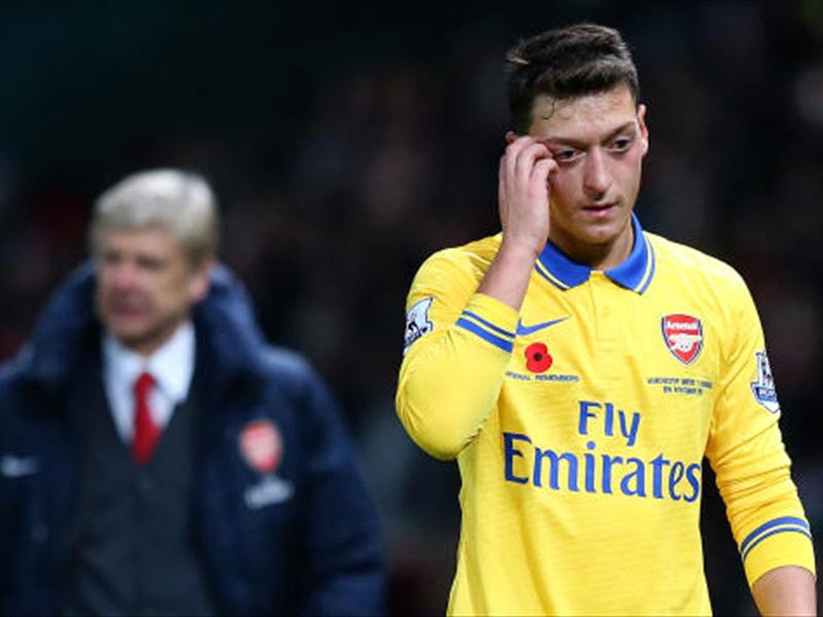 Mesut Psg\'nin Kapısından Dönmüş