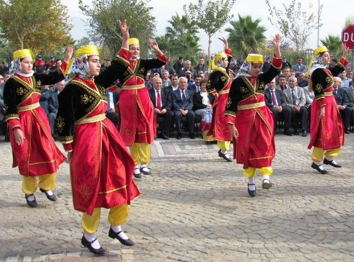 Ödemiş 9. Süs Bitkileri ve Fidancılık Sergisi Açıldı