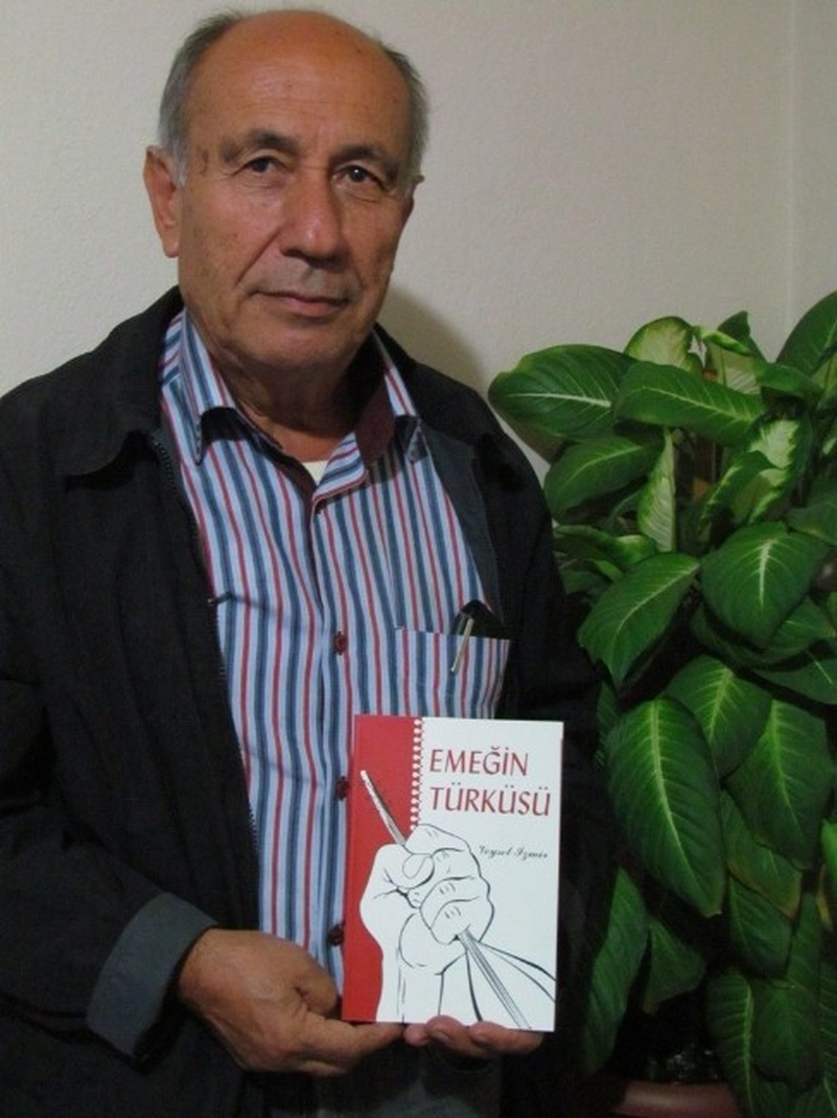 Öğretmen Şair Veysel İzmir\'den Emeğin Türküsü