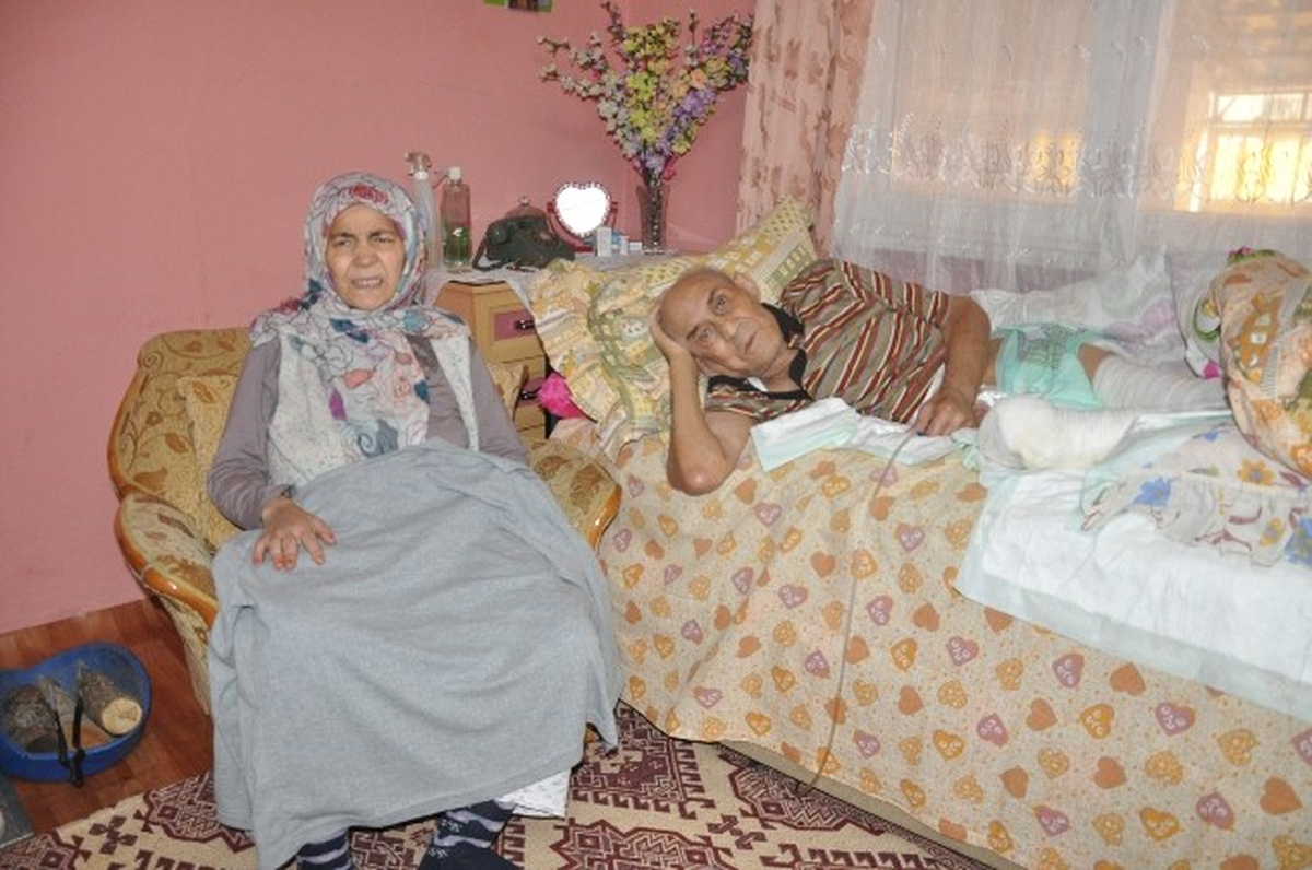 (Özel Haber) Yarım Asırdır Yatalak Olan Gazinin Dramı