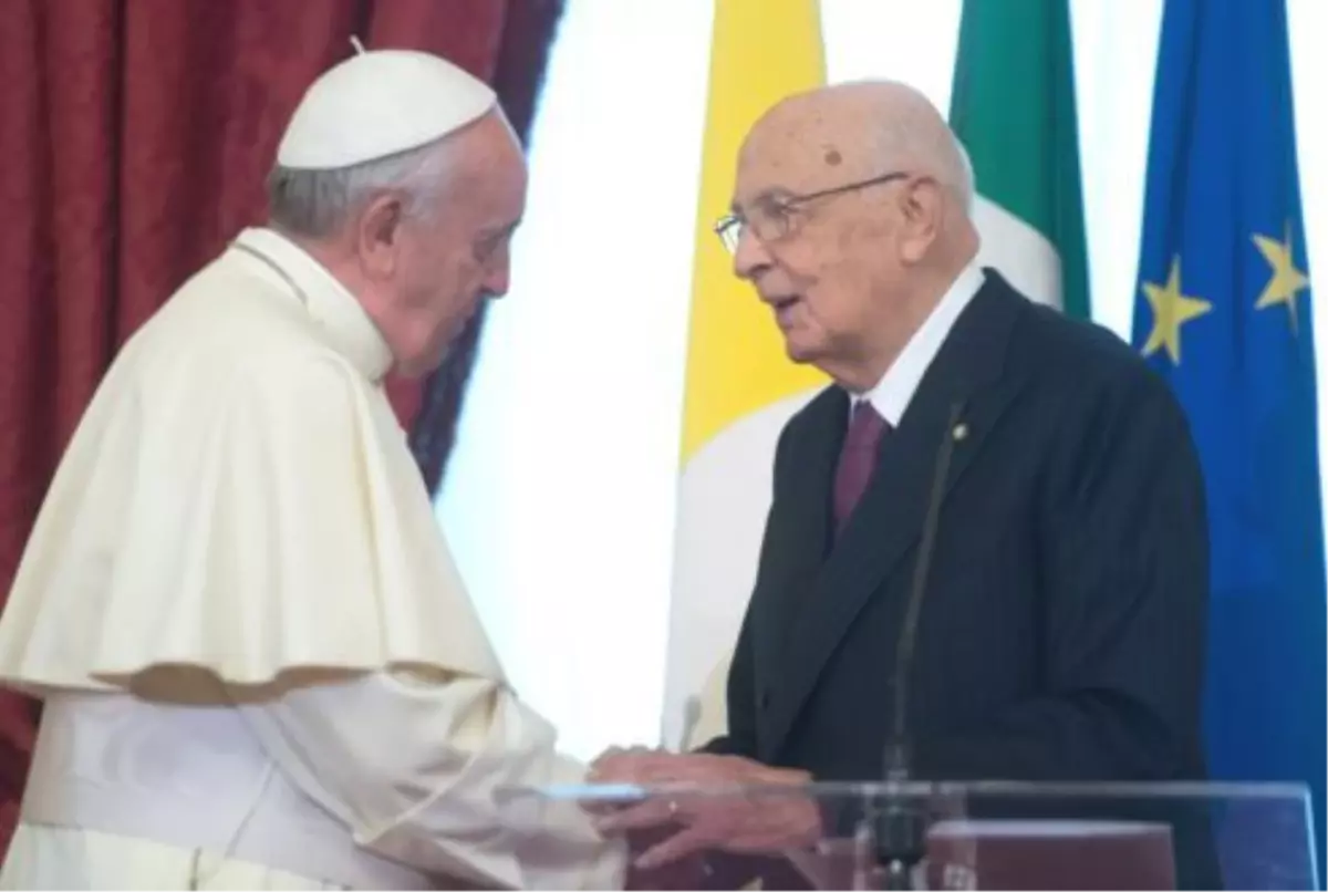 Papa Franciscus\'tan İtalya Cumhurbaşkanına Ziyaret