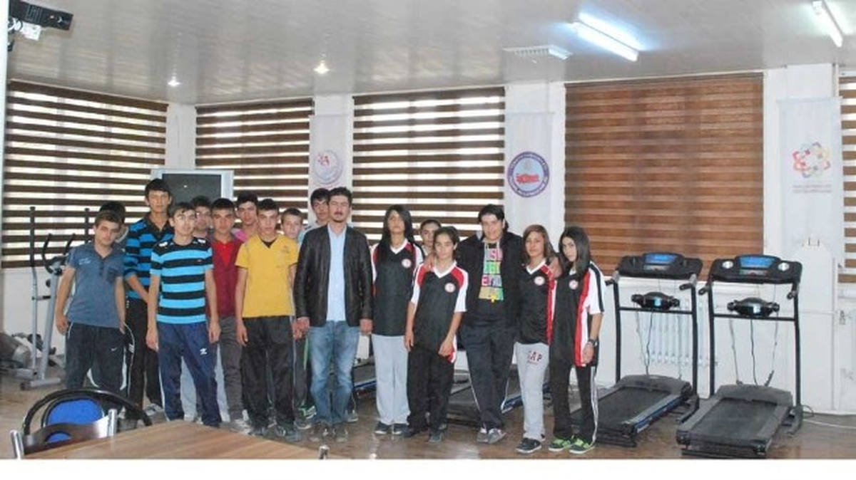 Profesyonel Spor Aletleri ile İlk Kez Spor Yaptılar