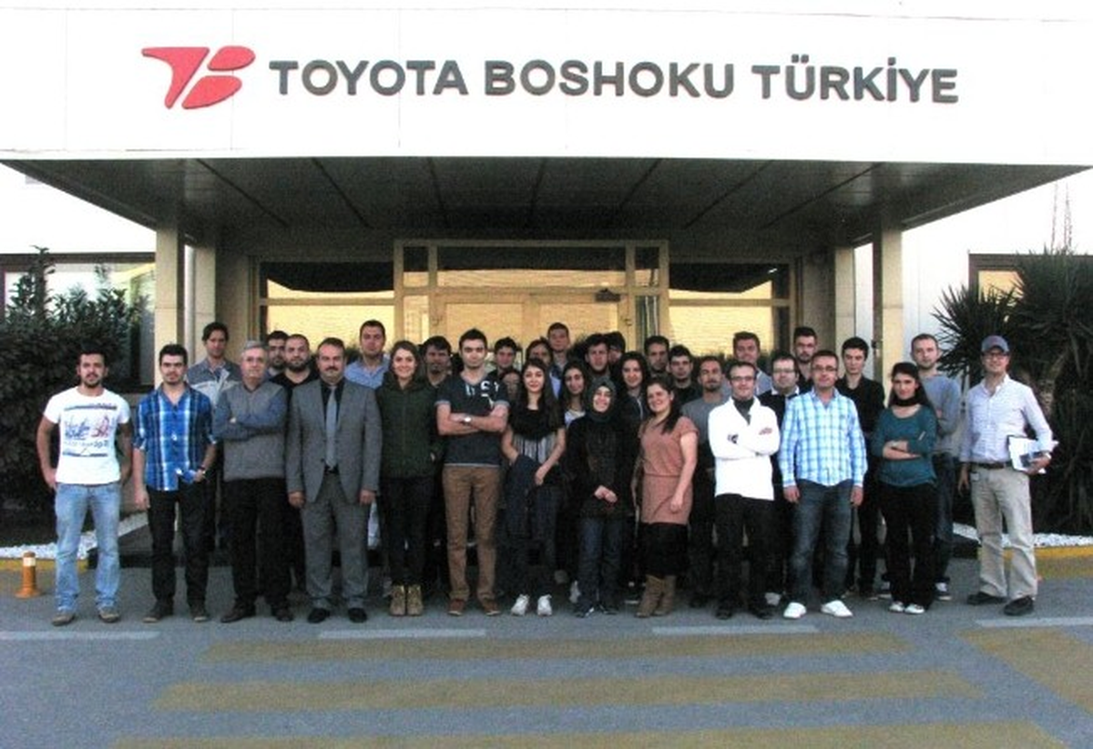 Saü Mühendislik Fakültesi Öğrencileri Toyota\'ya Teknik Gezi Düzenledi
