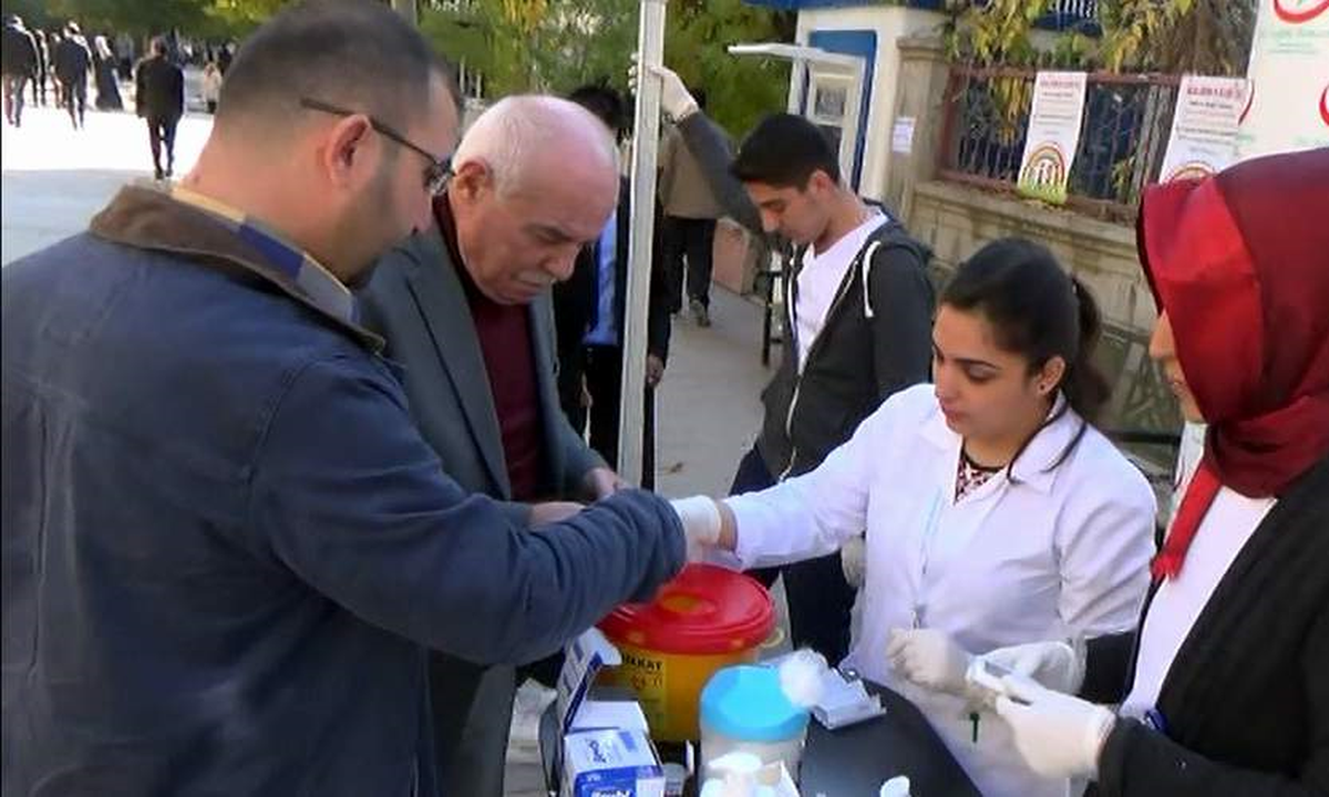 Siirtli Vatandaşlara, Şeker Ölçümü Yapıldı