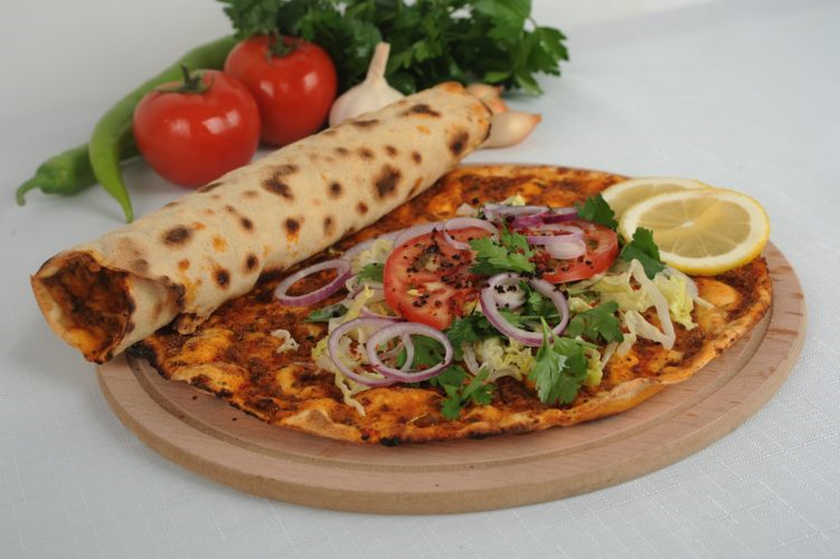 Tatlıses Lahmacundan: Alo Lahmacun Hattı