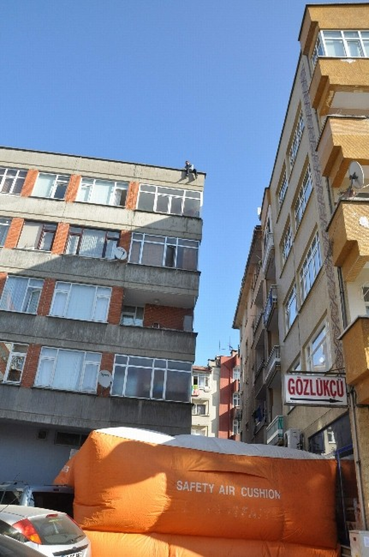Trabzon\'da İntihar Girişimi