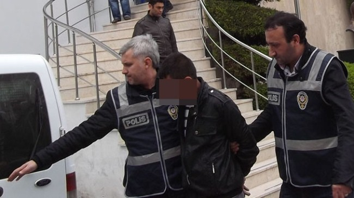 Zehir Taciri Kafası Kıyakken Sakladığı Hapları Bulamadı