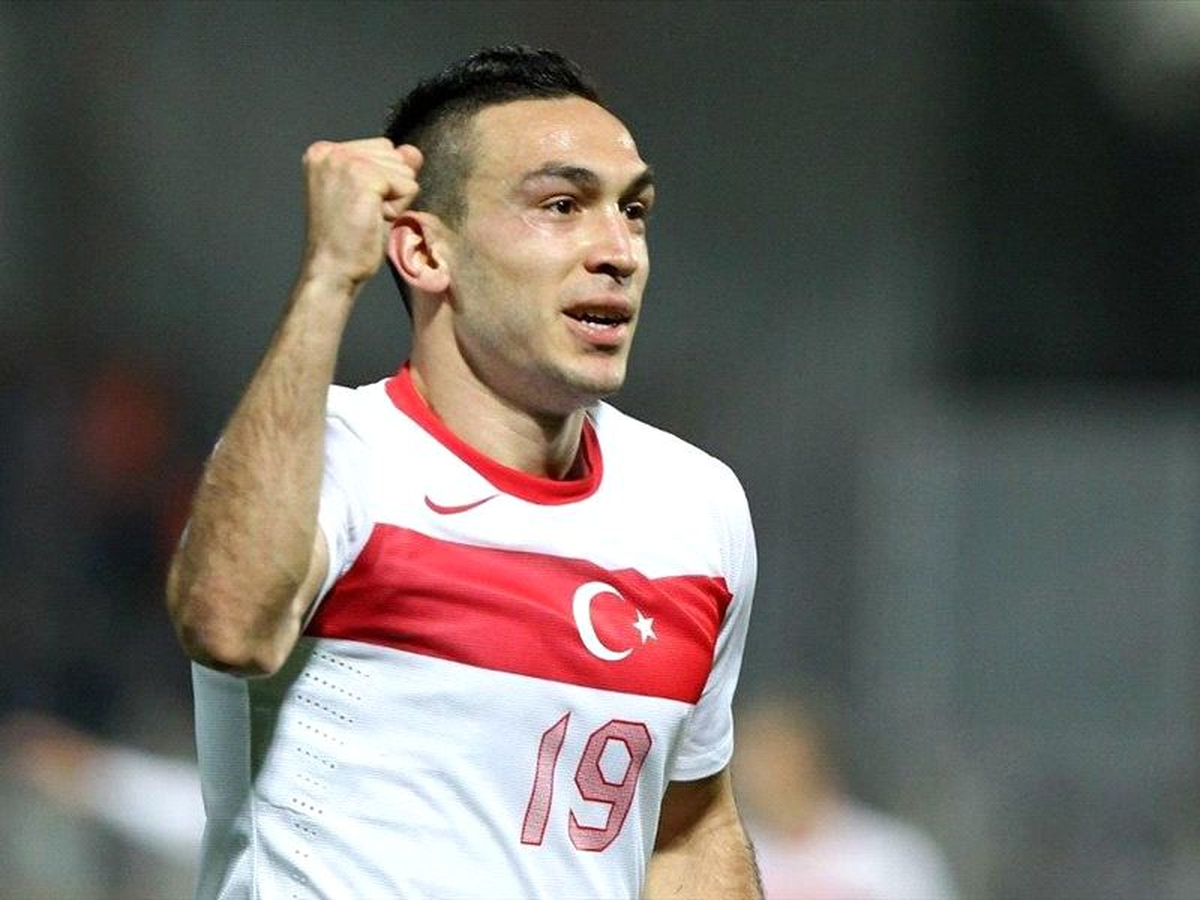 A Milli Takım Mevlüt\'le Güldü: 1-0