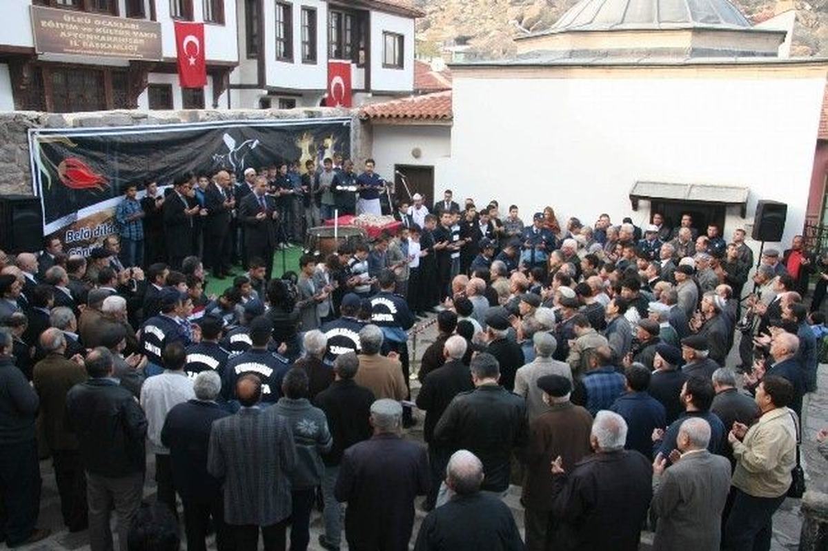 Afyonkarahisar\'da, "40 Hatimli Şifalı Aşure" Etkinliği
