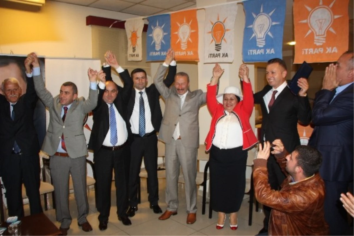 AK Parti Belde Belediye Başkan Aday Adayları Tanıtdı
