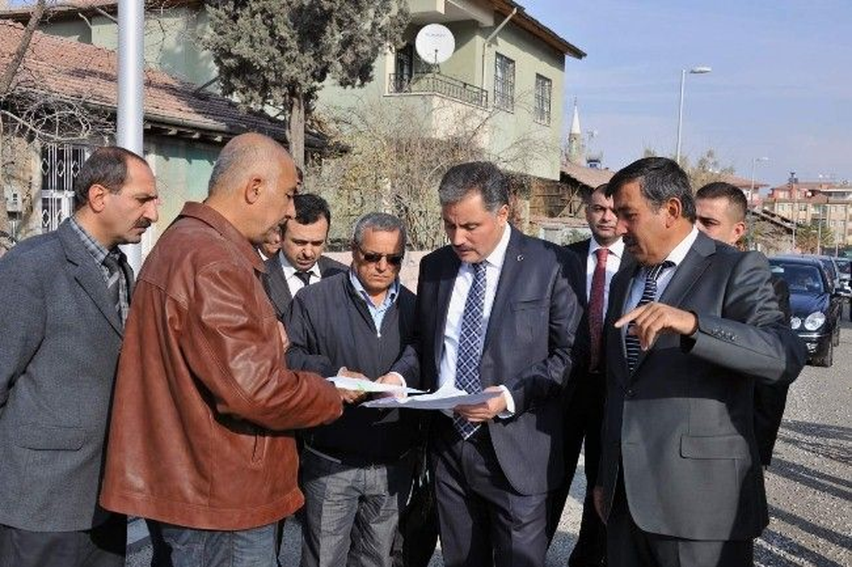 Malatya Belediye Başkanı Çakır, Yol Çalışmalarını İnceledi