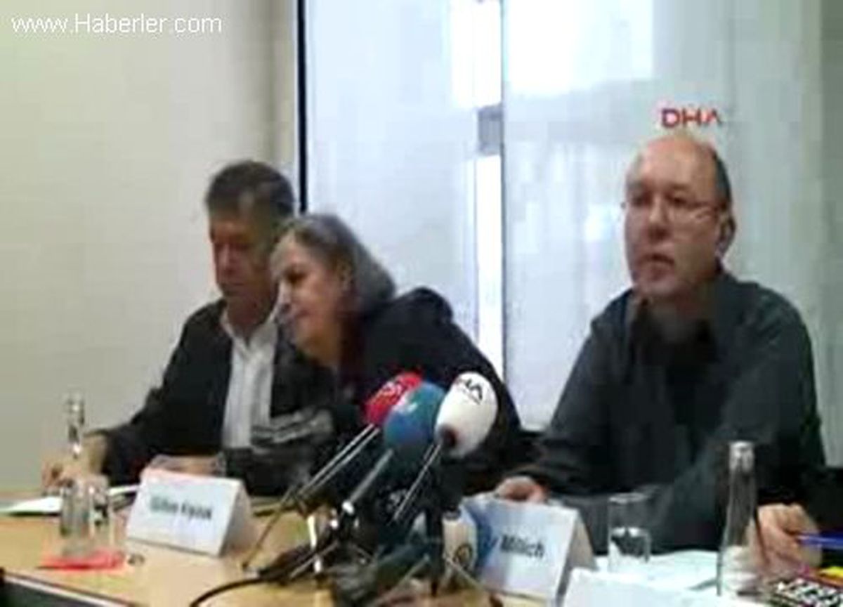 BDP Eşbaşkanı Gültan Kışanak Görüşmeler Tıkandı, Üçüncü Bir Tarafın Görüşmelere Katılması Gerekir
