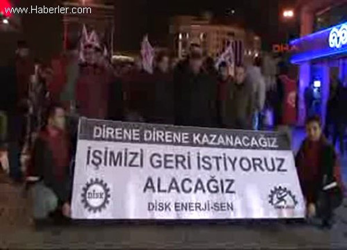 İşçiler BEDAŞ Önünde Eylem Yaptı