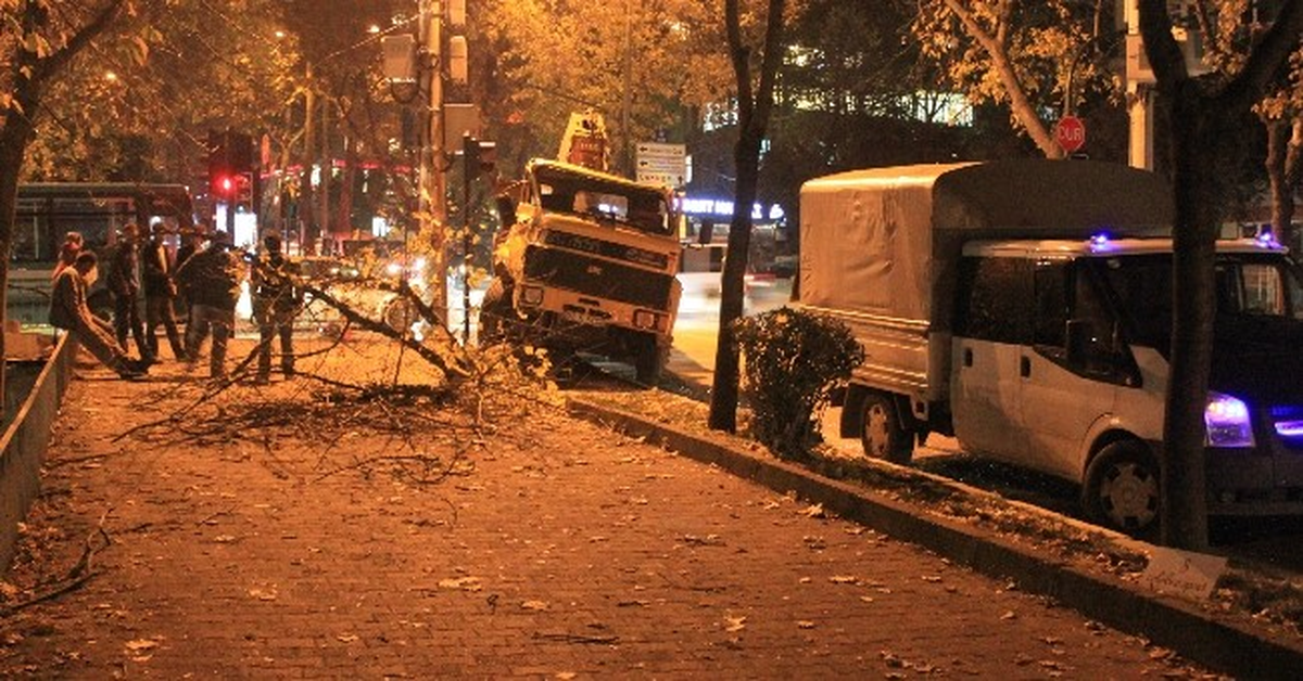 Bursa\'da Faciaya Kıl Payı