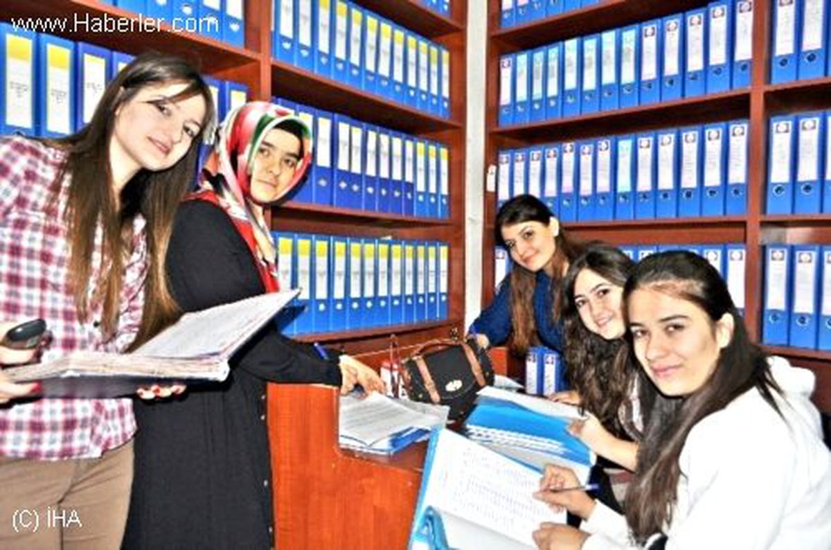 Cbü\'lü Öğrencilerden Gönüllü Hizmet