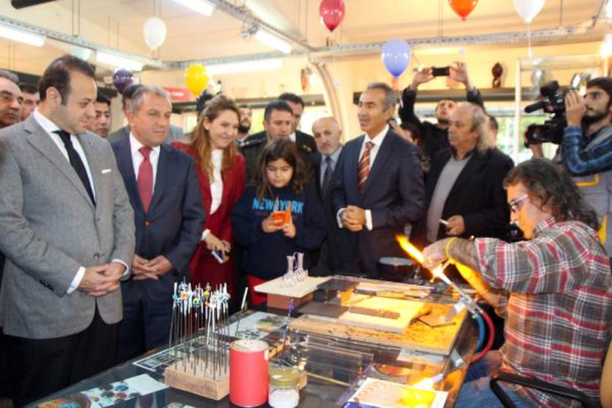 Egemen Bağış: Türkiye\'nin Geleceği Pırıl Pırıl Olacak