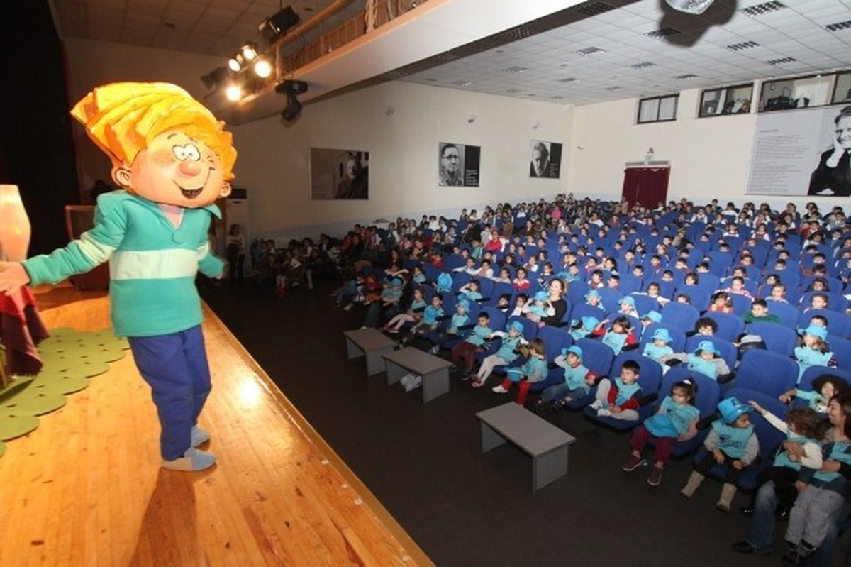 Gaziemirli Minikler Cedric\'le Eğlendi