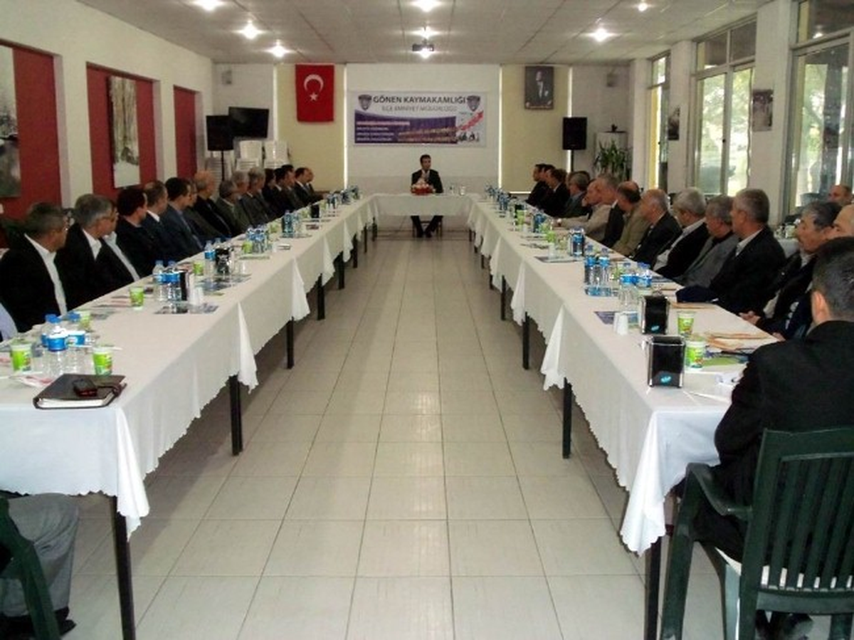 Gönenli Gençlere Uyuşturucu Konferansı