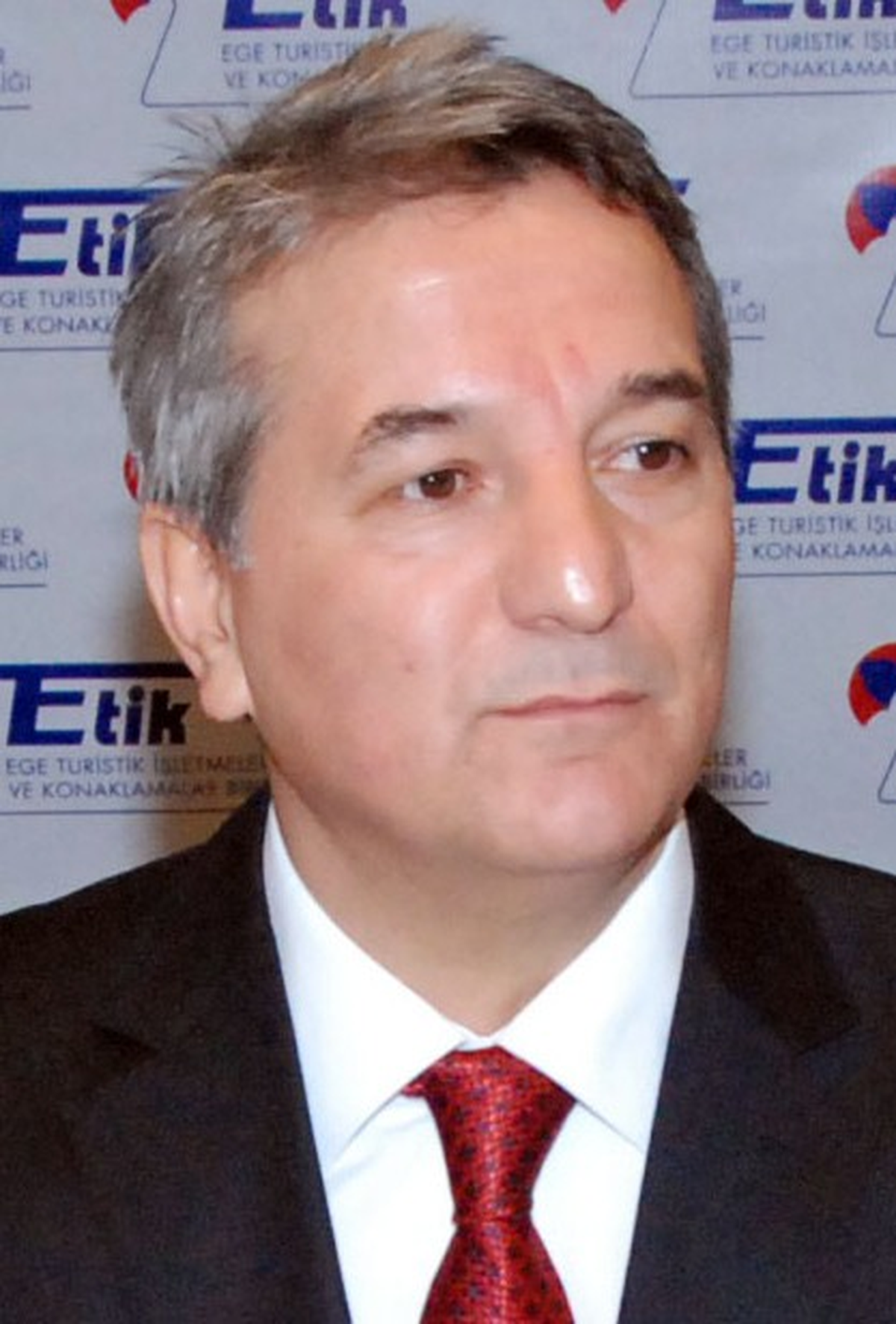 İşler: "Kredi Kartı Sınırlamaları Turizmi Engeller"