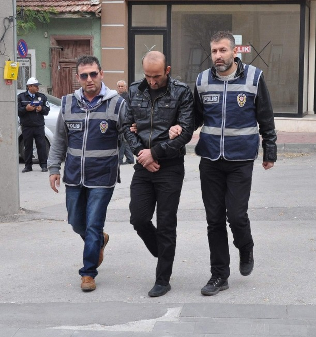 İthal Hırsız Çay İçerken Yakalandı