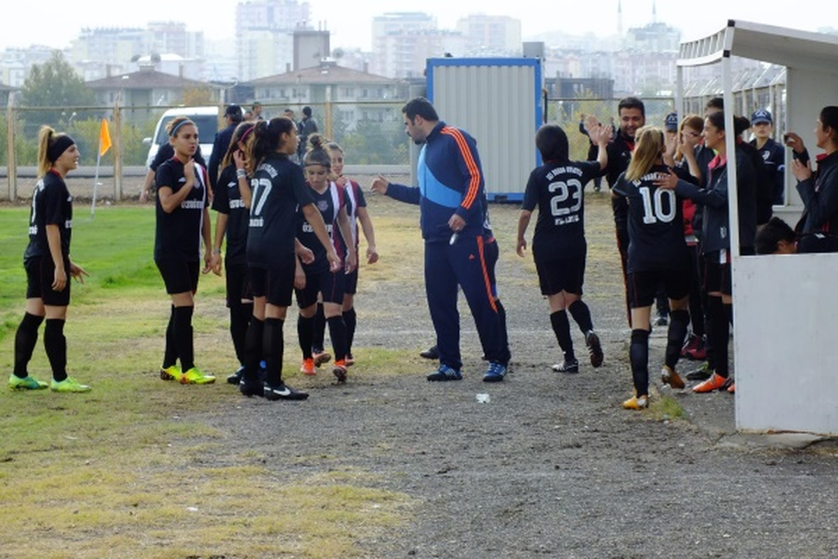 JCI Bordo Atletik, Diyarbakır\'dan 3 Puanla Döndü