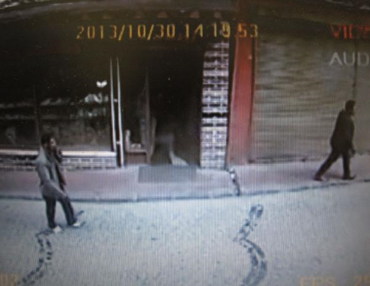 Karatay\'ı Dolandırırken Kameralara Yakalanmışlar