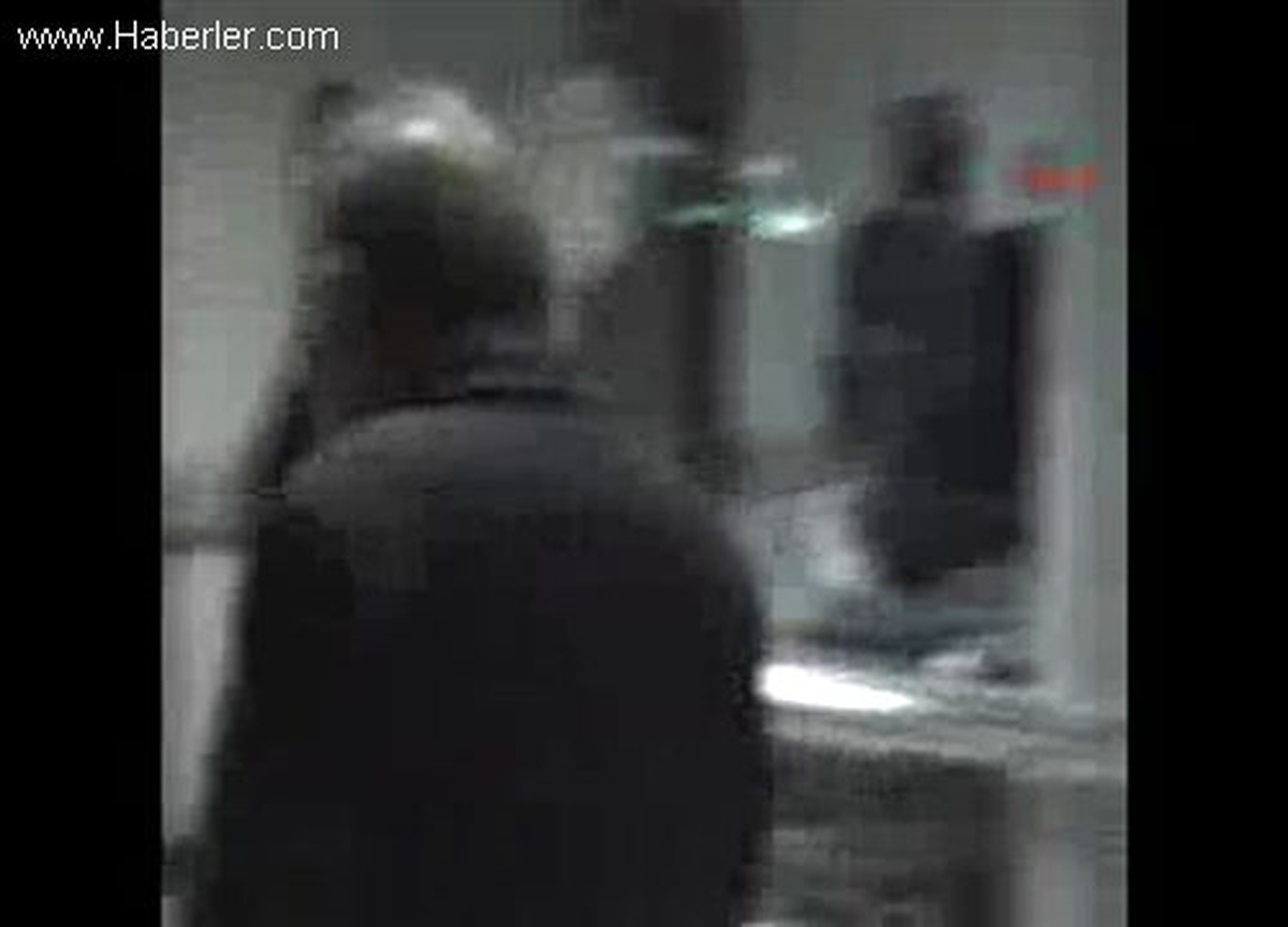 Kayseri ) Arapaşı Yemeğinden Zehirlenen 13 Kişiden 1\'i Öldü