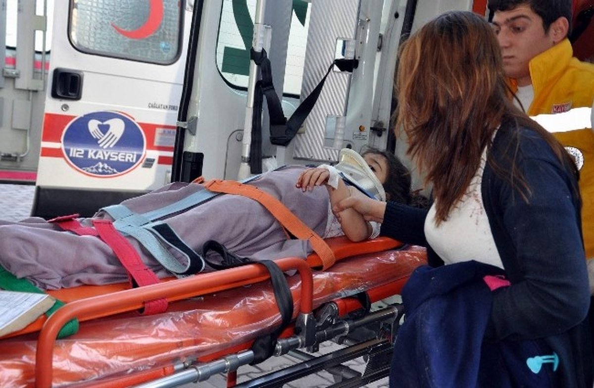 Kayseri\'de Trafik Kazası: 5 Yaralı