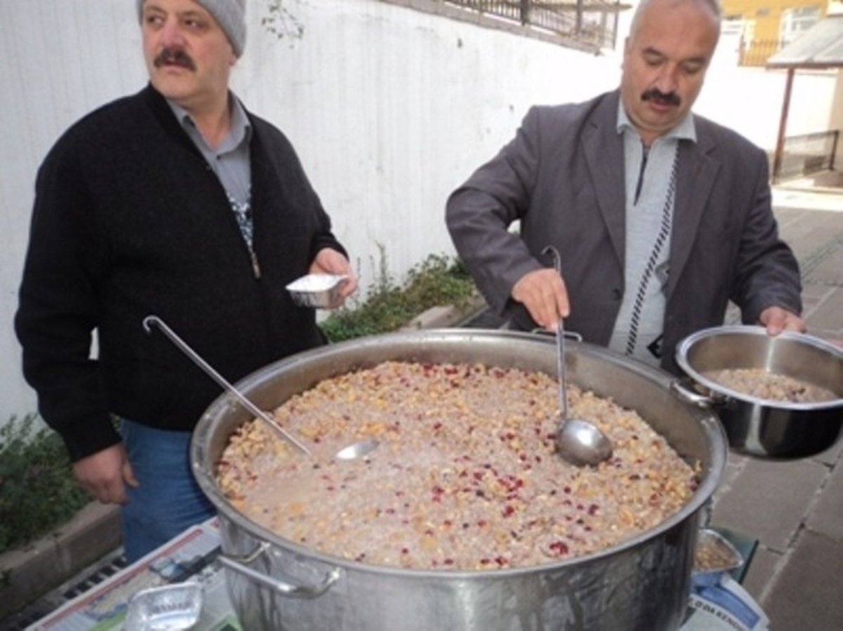 Küre\'de 1000 Kişiye Aşure İkramı