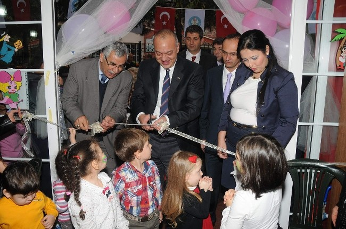 Manisa Belediyesi, Kreş Binası Açtı