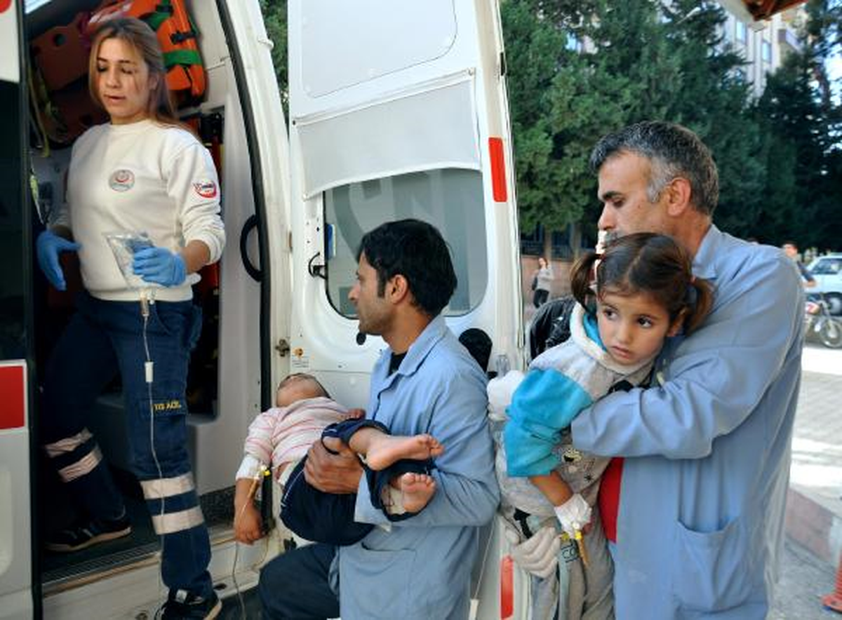 Meyve Suyu Diye Şurup İçen Suriyeli 3 Çocuk Zehirlendi