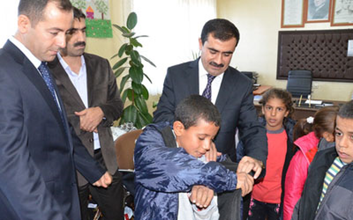 Öğretmenleri Sayesinde Kışın Üşümeyecekler