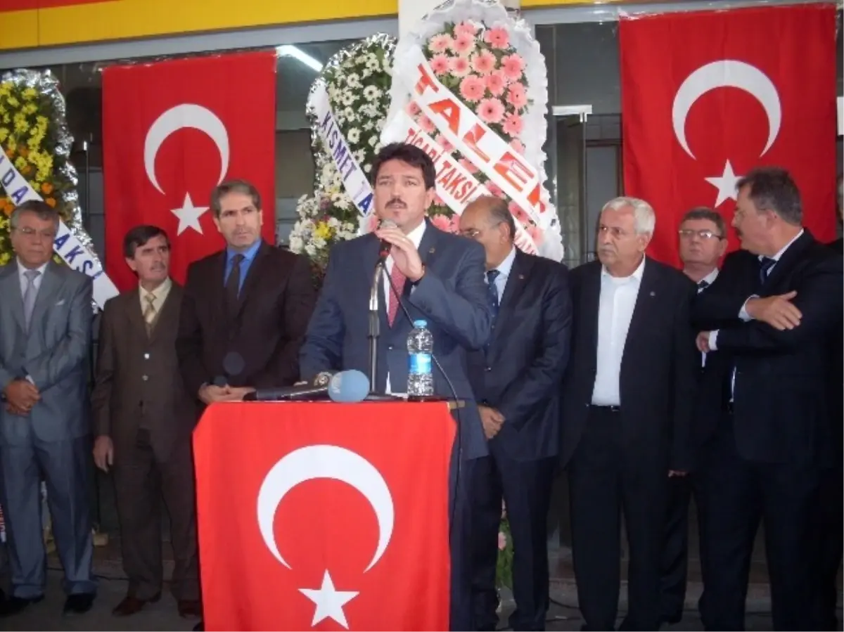 Otokent Yönetim Kurulu Başkanı Yılmaz Akın, İzmir Şoförler ve Otomobilciler Esnaf Odası...