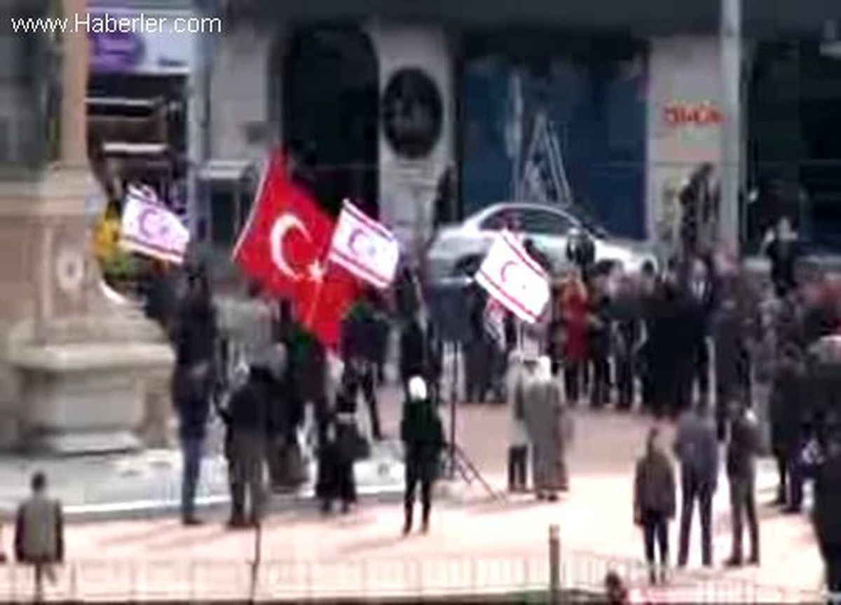 Taksim\'de KKTC Töreni