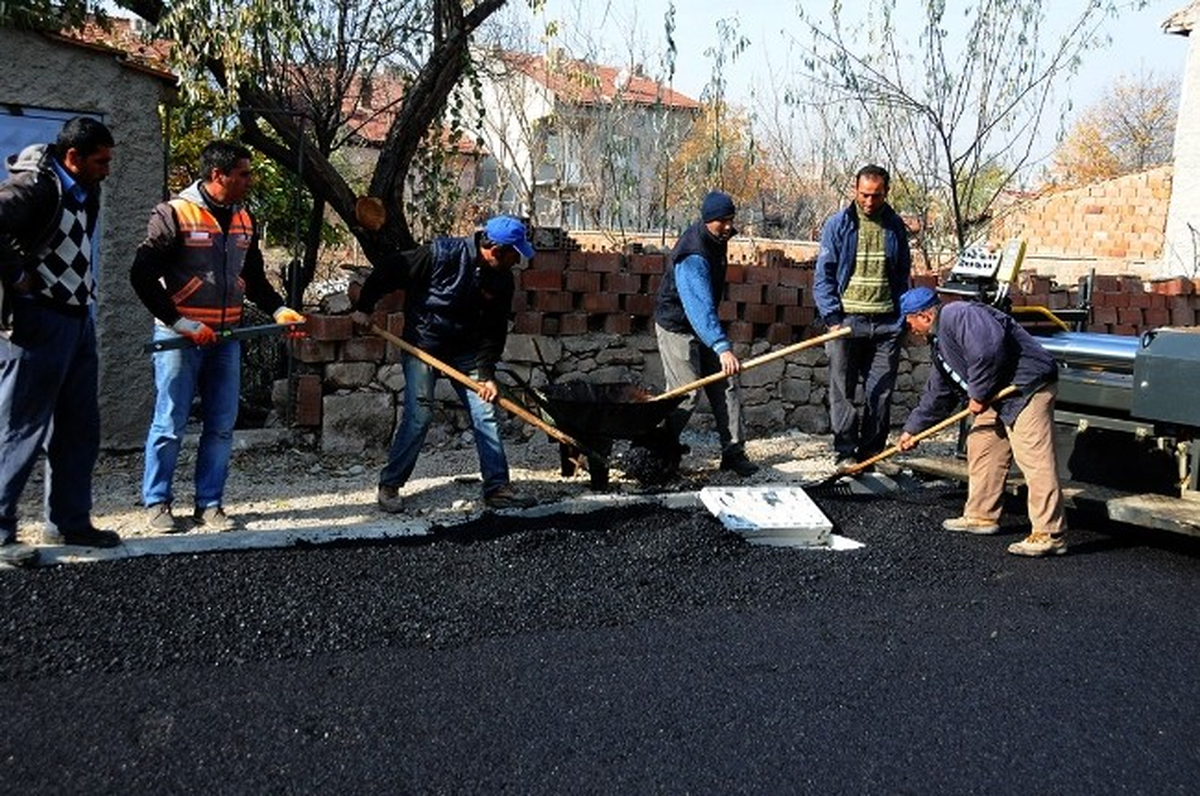 Tepebaşı\'nda Asfalt Çalışmaları