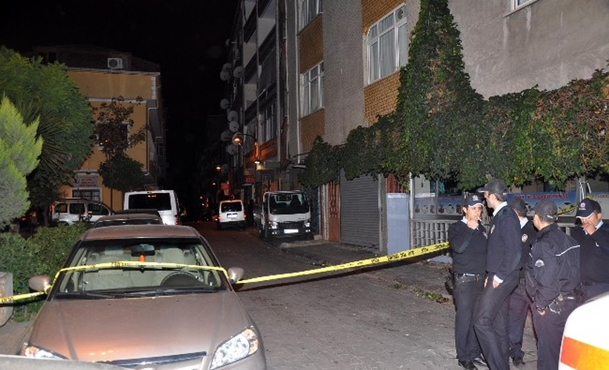 Zeytinburnu\'da 3 Saat Süren Rehine Krizi