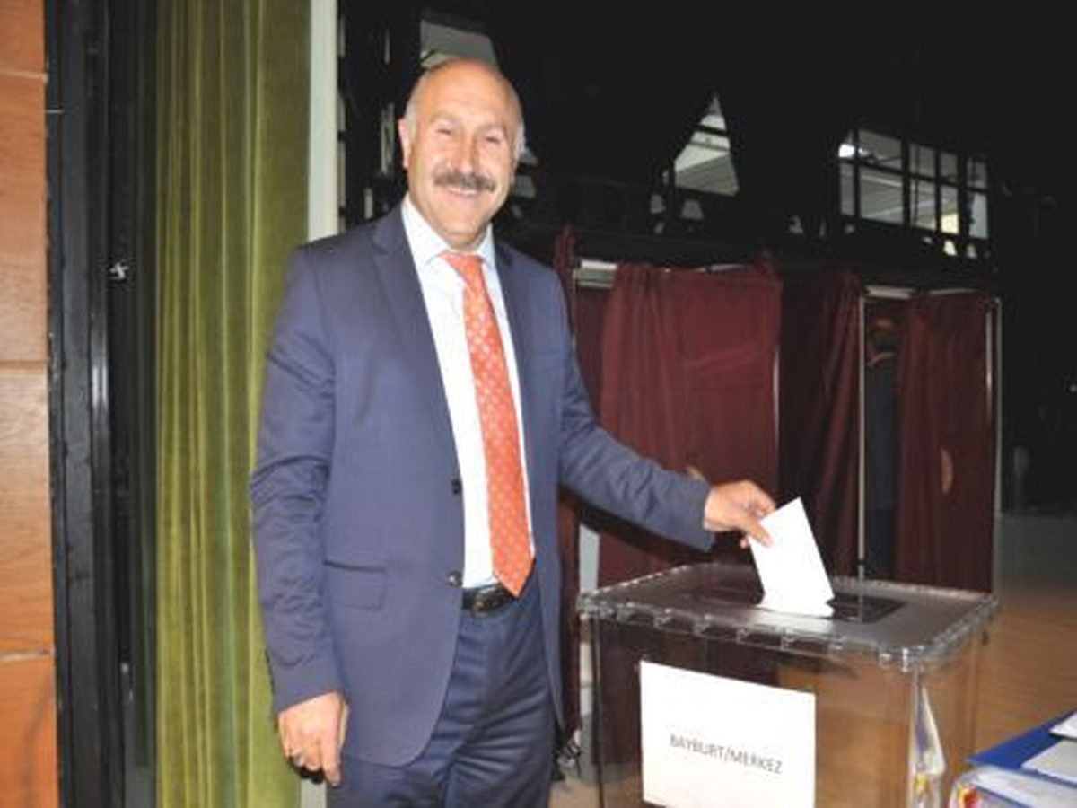 AK Parti Bayburt\'ta Temayül Yoklaması Yaptı