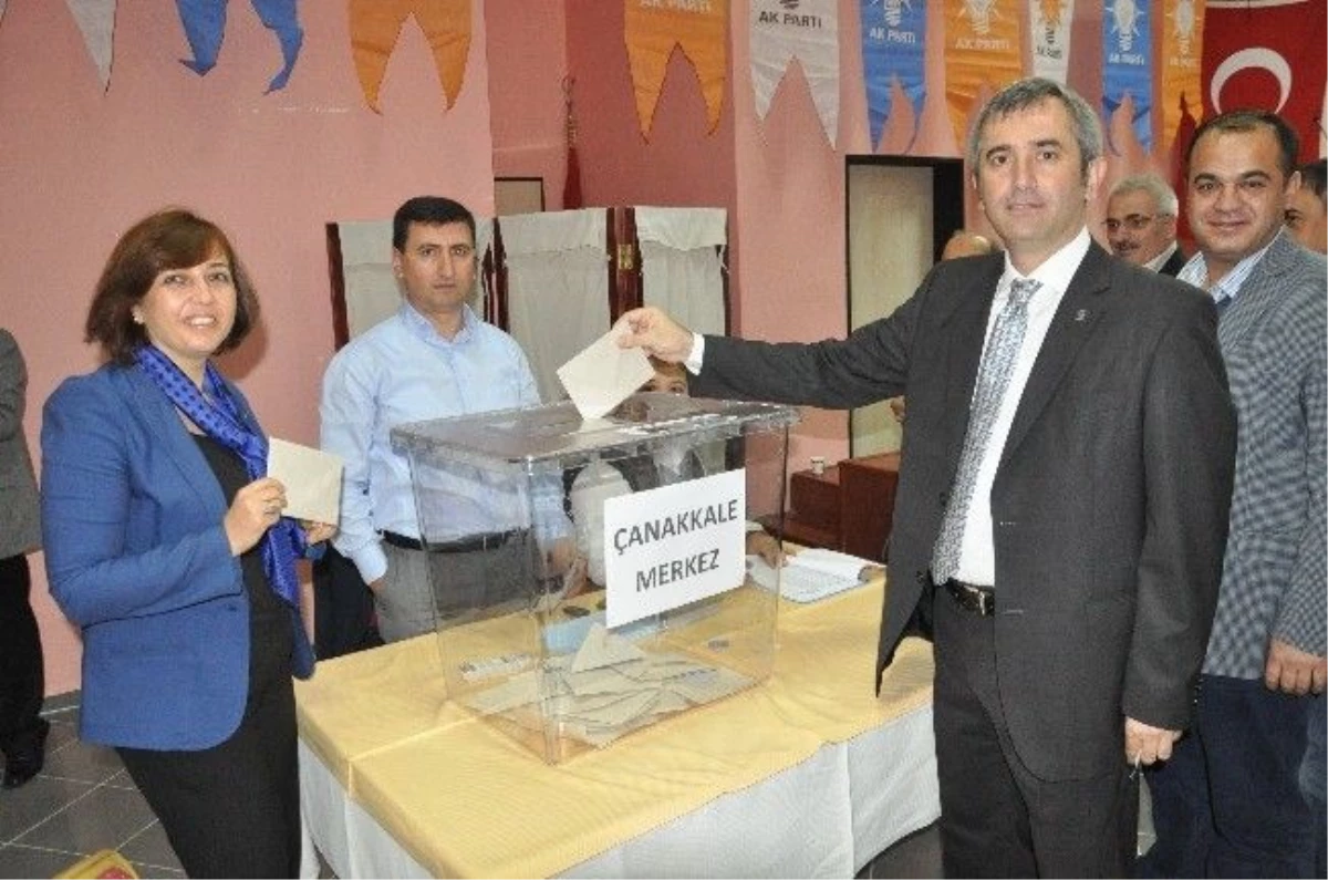 Ak Parti, Çanakkale\'de Temayül Yoklaması Yaptı