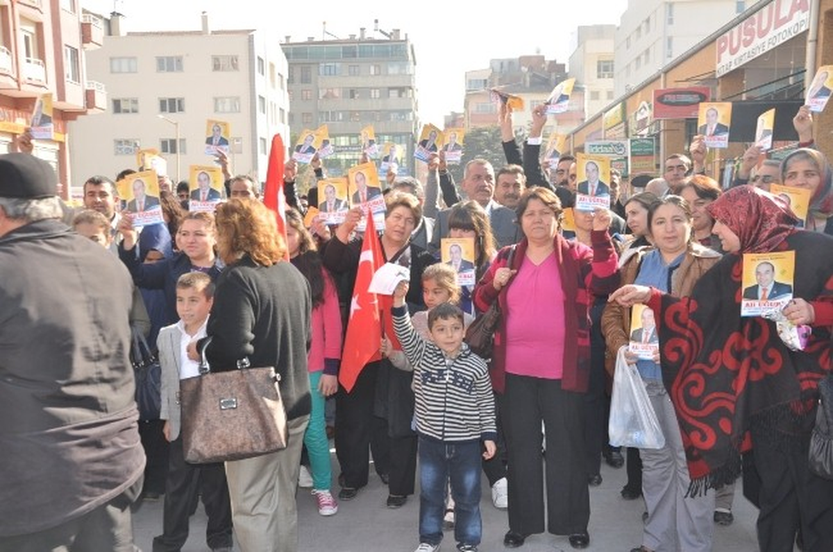 AK Parti Niğde\'de Temayül Yoklaması Yaptı