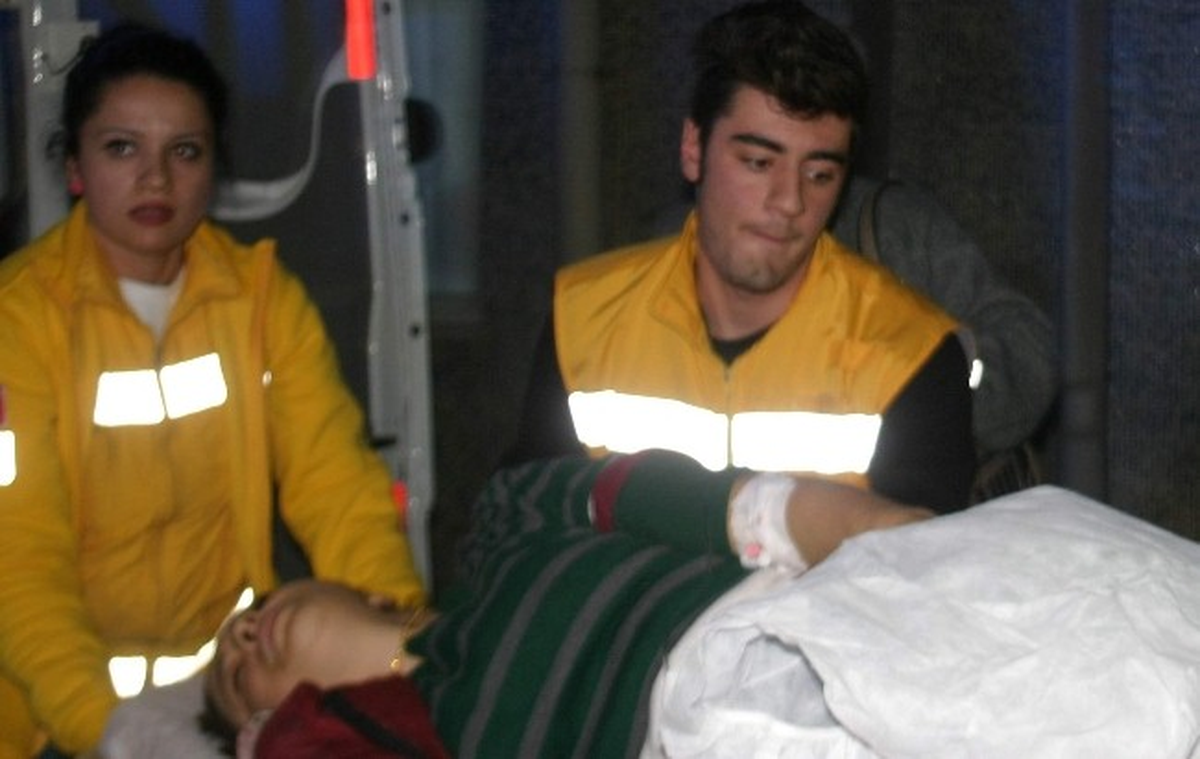 Ayrıldığı Eşi ve Annesini Vurdu, Kendisi de Yaralandı